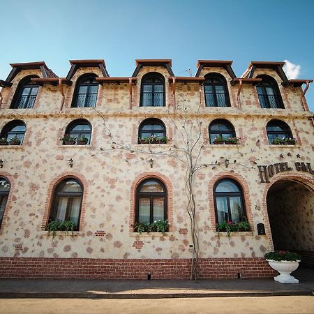 Hotel Gala Орадеа Екстериор снимка
