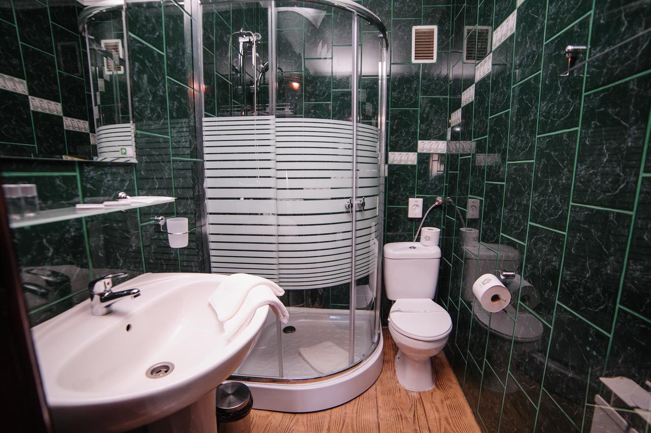 Hotel Gala Орадеа Екстериор снимка